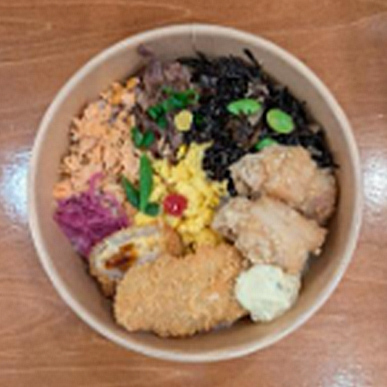 のっけ弁当 720円